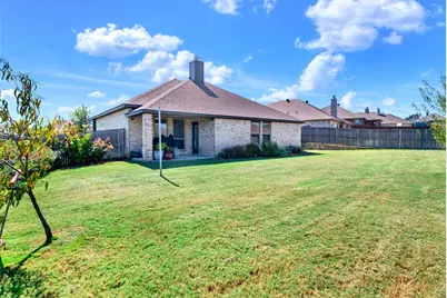 2112 Hill Crest Court, Weatherford, TX 76086 - Photo 16
