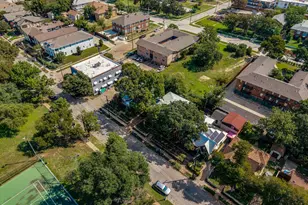 732 Blaylock Dr, Dallas, TX 75203 - Photo 4