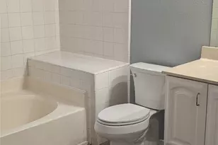 205 Ironbark Dr, Arlington, TX 76018 - Photo 8