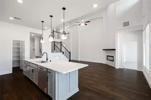 1728 Canals Dr, Little Elm, TX 75068 - Photo 4