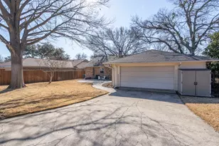 7707 La Risa Dr, Dallas, TX 75248 - Photo 40