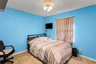 1429 W Torrey St, Granbury, TX 76048 - Photo 20