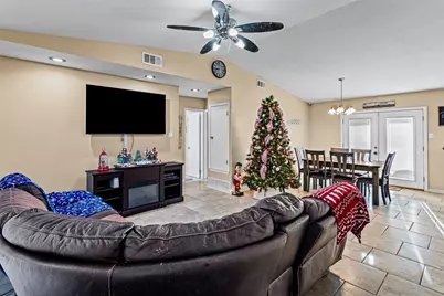 1429 W Torrey Street, Granbury, TX 76048 - Photo 6