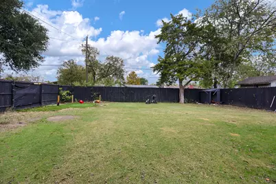 1831 Wintergreen Road, Carrollton, TX 75006 - Photo 20