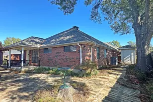 810 Torribrooke Ln, Athens, TX 75751 - Photo 18