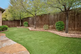 7263 Clementine Dr, Irving, TX 75063 - Photo 38