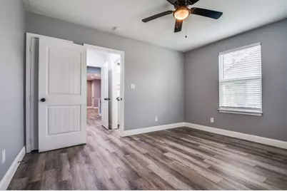 4111 Robert L Parish Sr Avenue, Dallas, TX 75210 - Photo 4