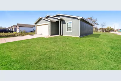 1720 E 10th Avenue, Corsicana, TX 75110 - Photo 2