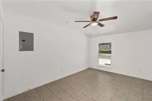 316 W 7th St, Mt Pleasant, TX 75455 - Photo 6