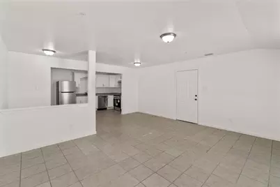 316 W 7th Street #104, Mt Pleasant, TX 75455 - Photo 8
