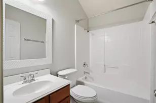 1425 Ravenwood Dr, Mansfield, TX 76063 - Photo 32