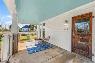 112 S Evans St, Boyd, TX 76023 - Photo 4