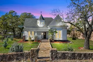 112 S Evans St, Boyd, TX 76023 - Photo 1