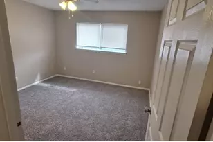 805 N Oak St, Arlington, TX 76011 - Photo 8