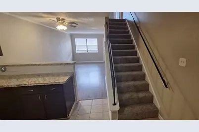 805 N Oak Street #103, Arlington, TX 76011 - Photo 4