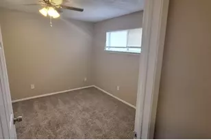 805 N Oak St, Arlington, TX 76011 - Photo 6