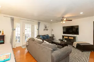 11850 High Valley Dr, Dallas, TX 75234 - Photo 8