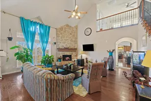 305 Fountain Creek Ct, Ovilla, TX 75154 - Photo 6