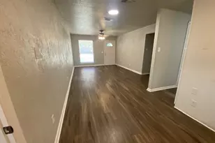 7452 Beaty St, Fort Worth, TX 76112 - Photo 4