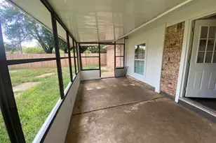 7452 Beaty St, Fort Worth, TX 76112 - Photo 16