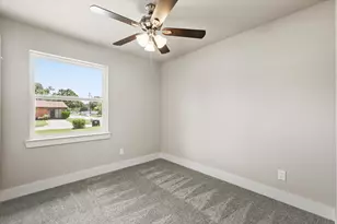 5629 Maceo Ln, Fort Worth, TX 76112 - Photo 10