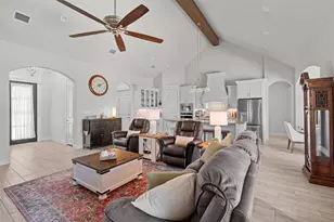 1019 Anna Cir, Granbury, TX 76048 - Photo 8