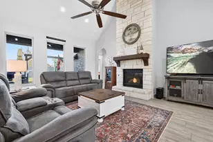 1019 Anna Cir, Granbury, TX 76048 - Photo 26