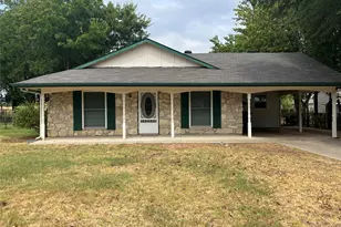 814 W Bridge St, Granbury, TX 76048 - Photo 1
