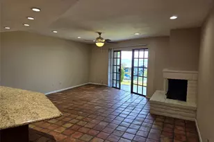 428 Yacht Club Dr, Rockwall, TX 75032 - Photo 2