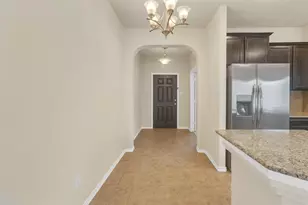 659 Owen Trail, Grand Prairie, TX 75051 - Photo 2