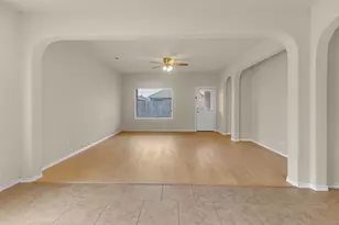 659 Owen Trail, Grand Prairie, TX 75051 - Photo 6