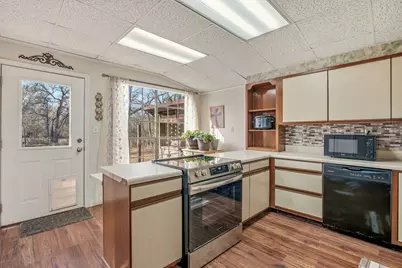 2917 Waterwood Court, Granbury, TX 76048 - Photo 8