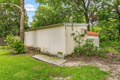 2917 Waterwood Court, Granbury, TX 76048 - Photo 32