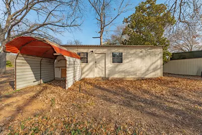 2917 Waterwood Court, Granbury, TX 76048 - Photo 32