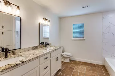 1024 W Apache Trail, Granbury, TX 76048 - Photo 14