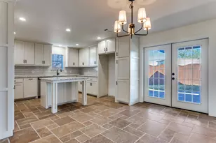 1024 W Apache Trail, Granbury, TX 76048 - Photo 2