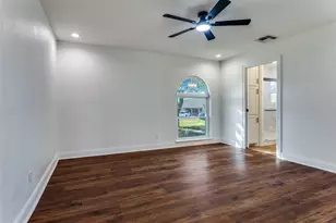 1024 W Apache Trail, Granbury, TX 76048 - Photo 16