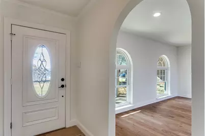 1024 W Apache Trail, Granbury, TX 76048 - Photo 6