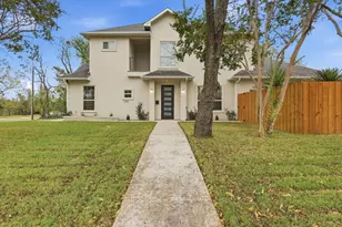 1130 Shaw St, Dallas, TX 75212 - Photo 1