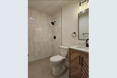 1001 E Star Street, Gainesville, TX 76240 - Photo 18