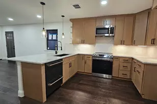 1001 E Star St, Gainesville, TX 76240 - Photo 8