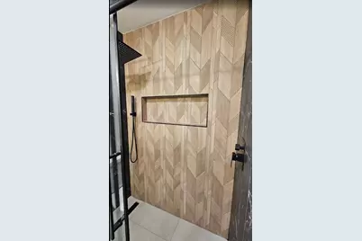 1001 E Star Street, Gainesville, TX 76240 - Photo 12