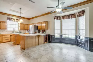 1918 Woodland Hills Ln, Weatherford, TX 76087 - Photo 8