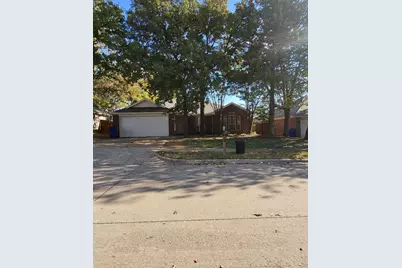 108 Yosemite Drive, Mansfield, TX 76063 - Photo 2