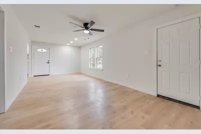 3414 Vilbig Road, Dallas, TX 75212 - Photo 4