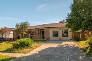 5525 Rearn Dr, The Colony, TX 75056 - Photo 2