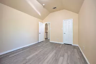 2727 Gillespie Ct, Grand Prairie, TX 75052 - Photo 34