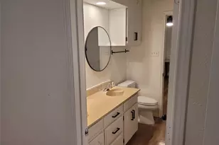 511 Washington Dr, Arlington, TX 76011 - Photo 16