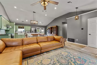 180 Quail Run Drive, Woodway, TX 76712 - Photo 4