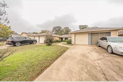 512 Billie Ruth Lane, Hurst, TX 76053 - Photo 2
